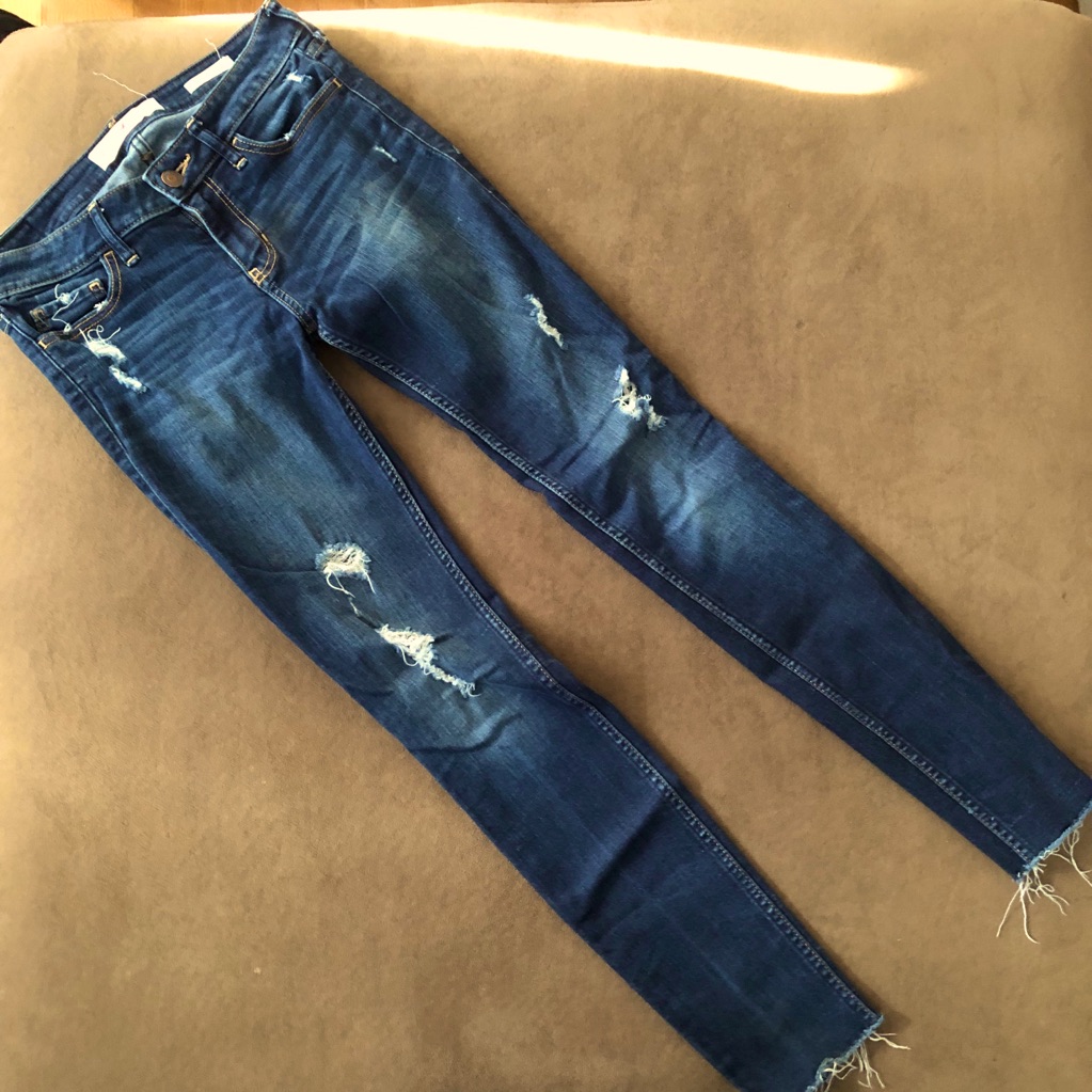 Hollister Destroyed Skinny Jeans
